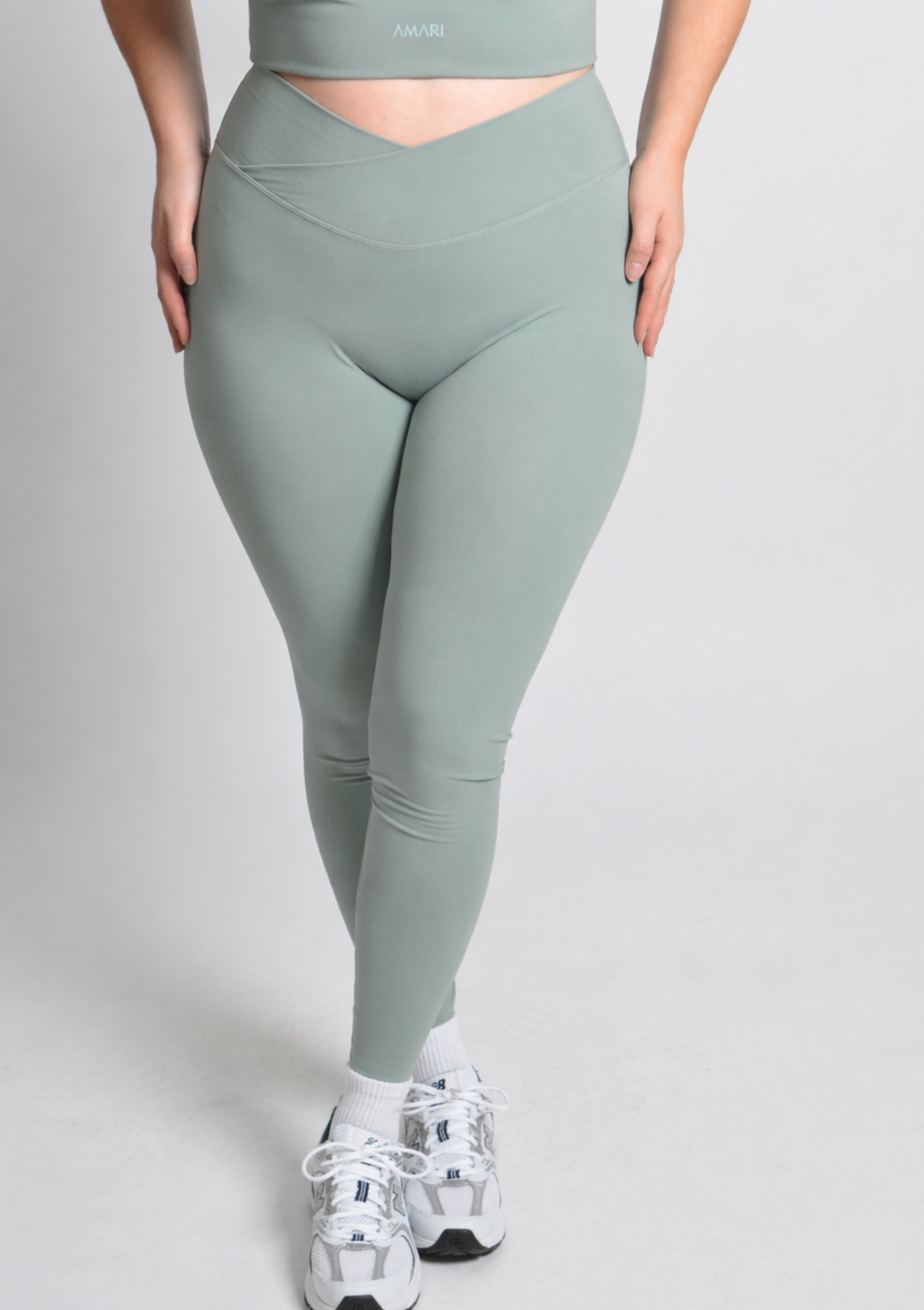 Cloud Love™ V-Leggings - Sage Green