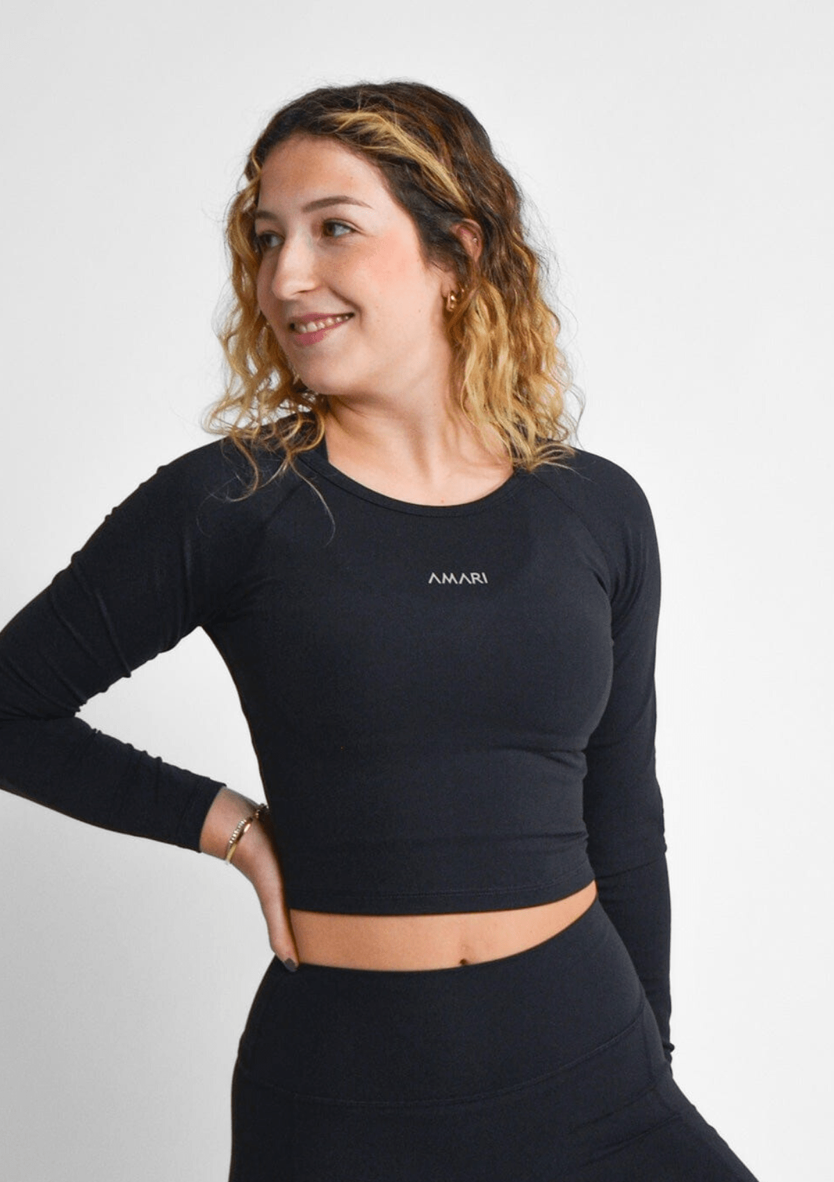 Second Chance: Long Sleeve Crop Top - Black L