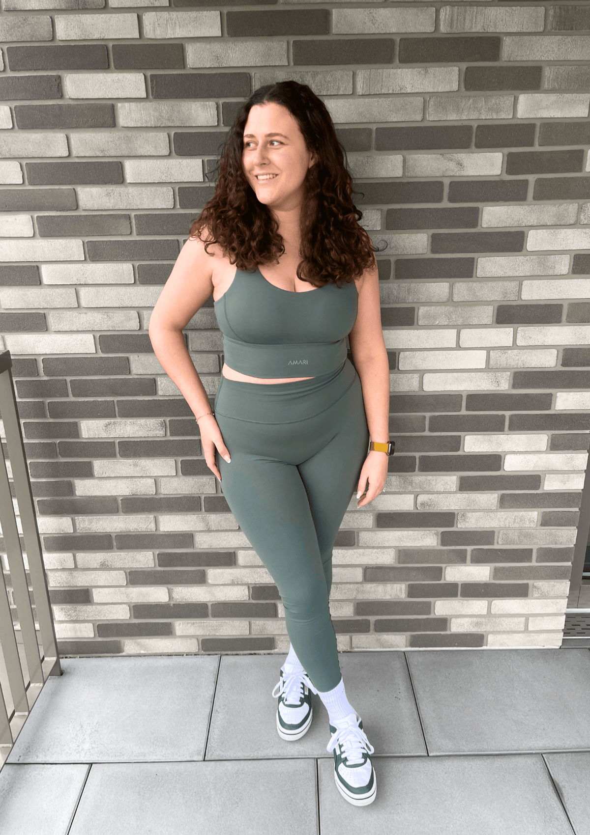 Second Chance: Essentials Leggings Olive - M