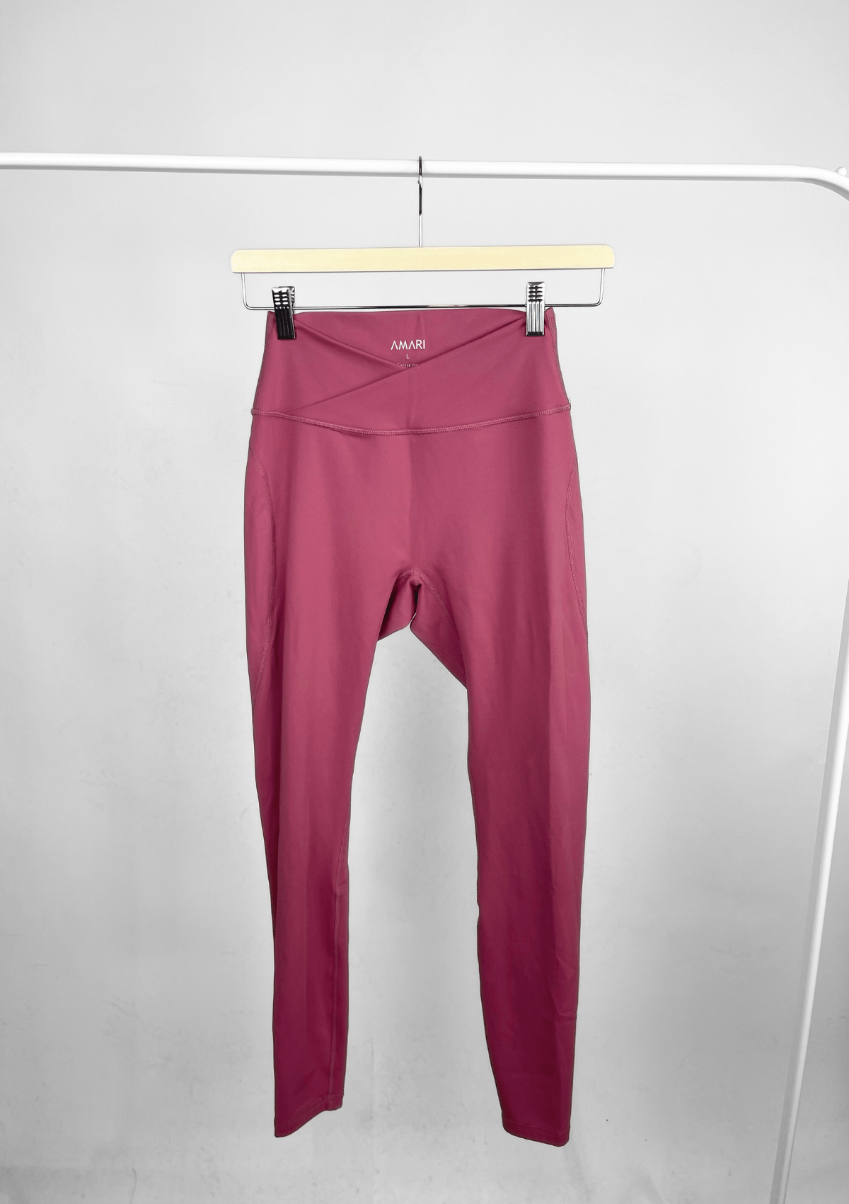 Second Chance: Performance Leggings - Cherry L
