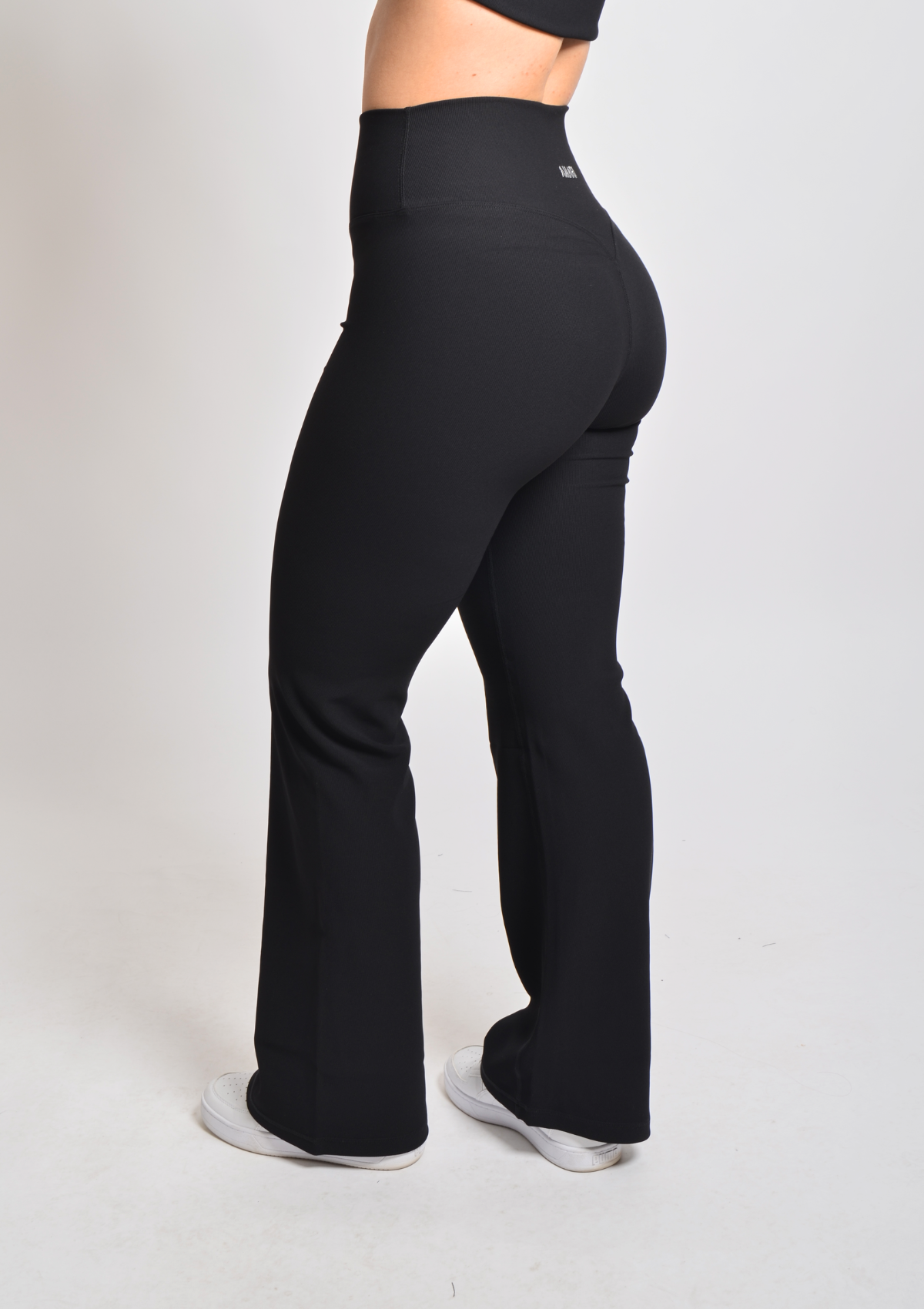 Ribbed Straight Leggings - Black