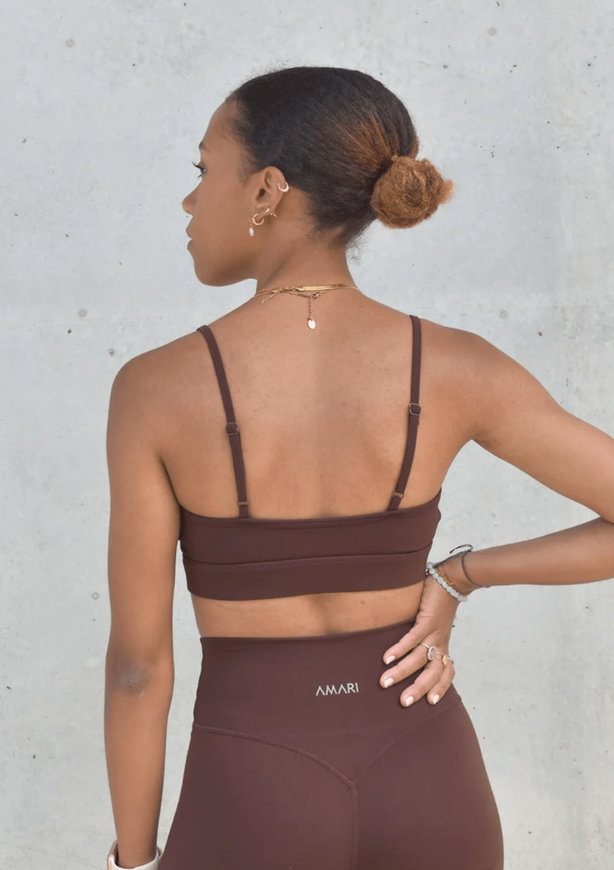 Second Chance: Essentials Sports Bra - Chocolate L