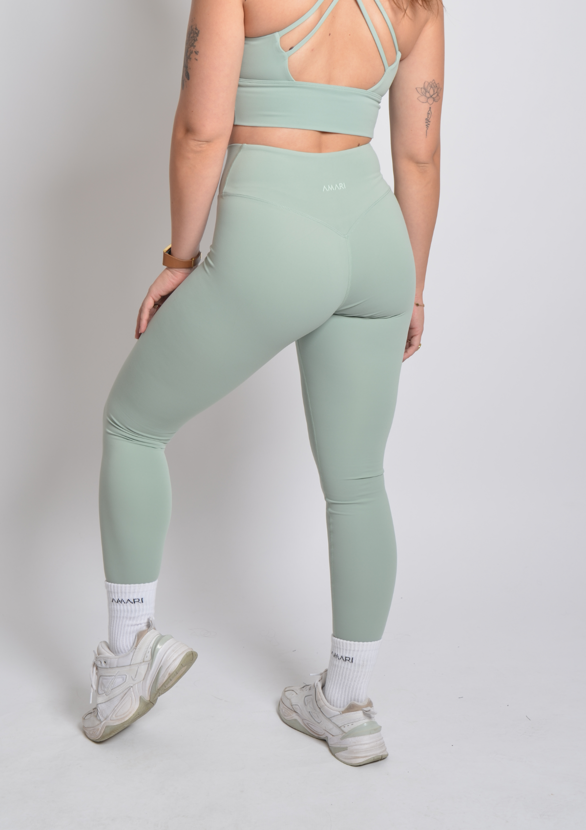 Cloud Love™ V-Leggings - Sage Green (Limited Colour)