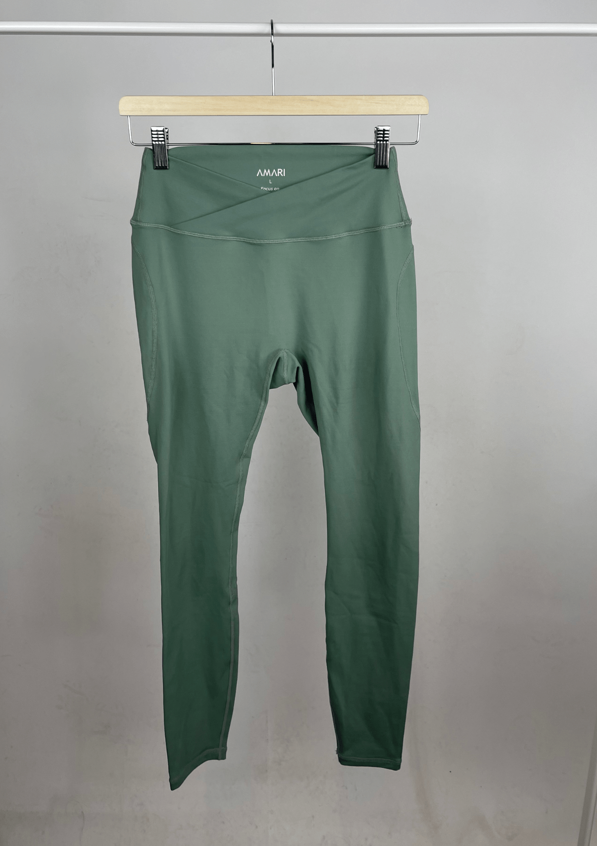 Second Chance: Performance Leggings - Olive L