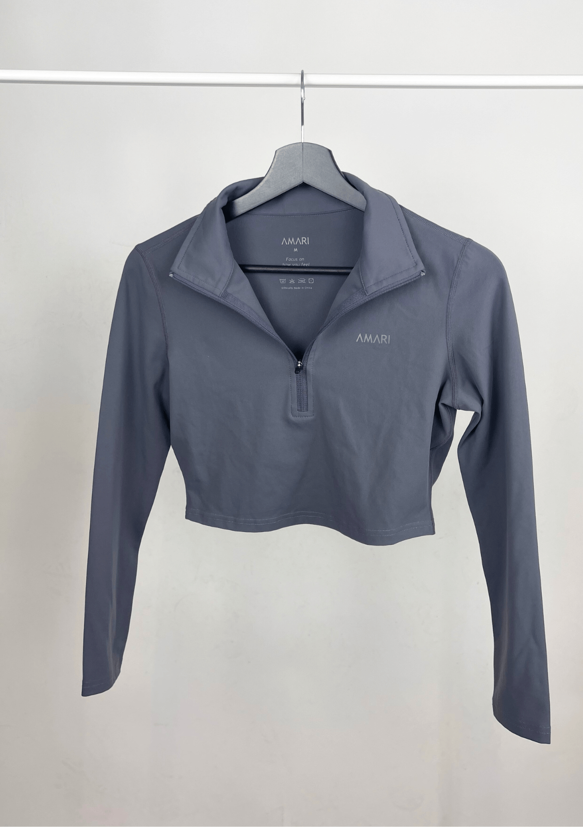 Second Chance: Long Sleeve Half Zipper Crop Top - Grey XS