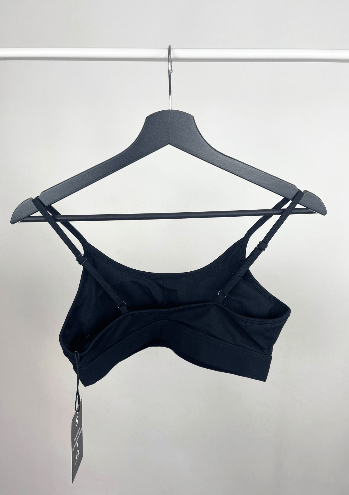 Second Chance: Essentials Sports Bra - Black S