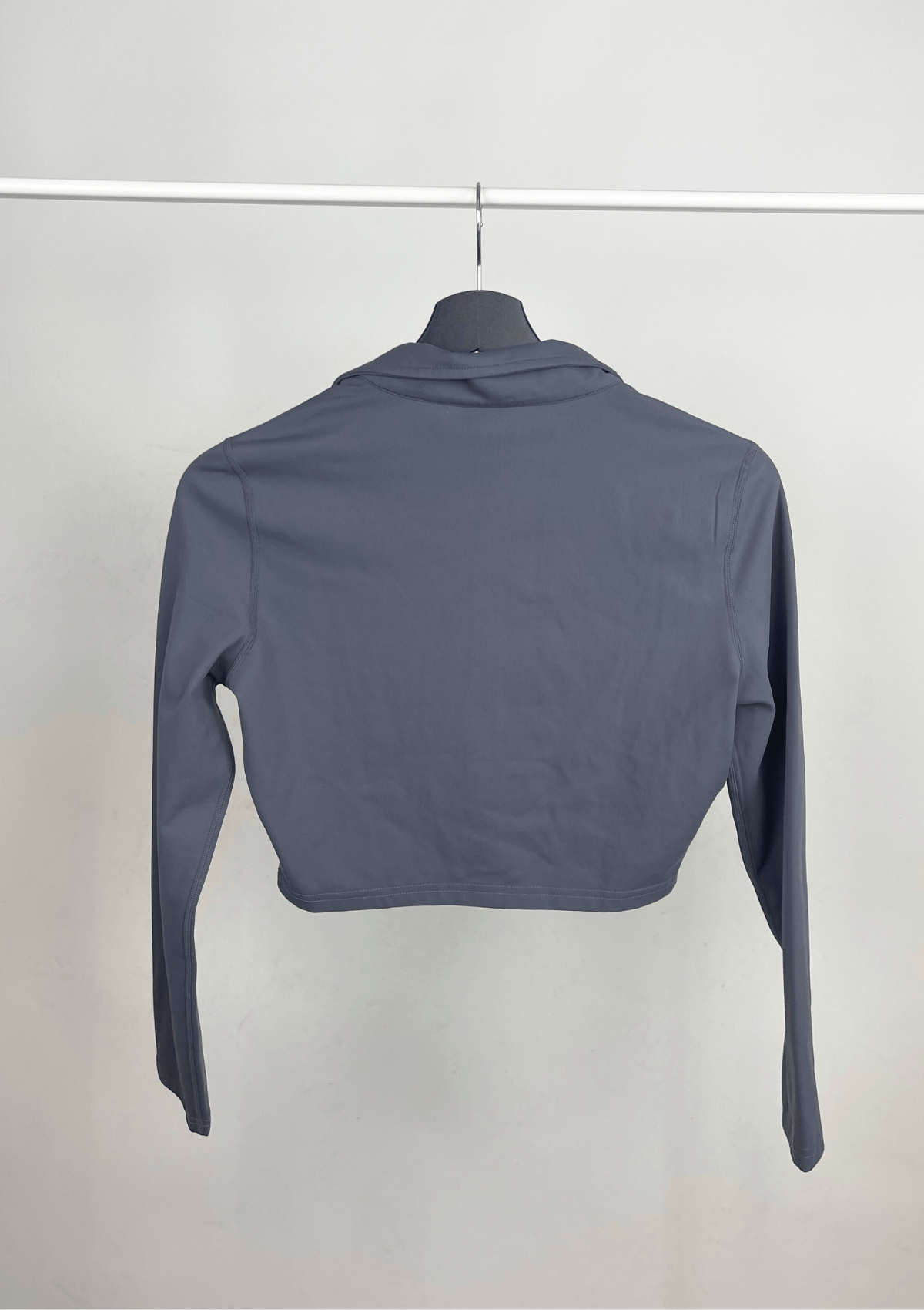 Second Chance: Long Sleeve Half Zipper Crop Top - Grey XS