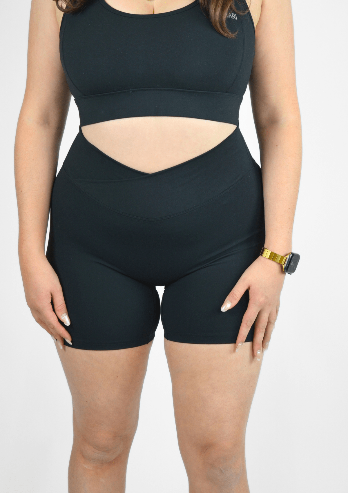 V-Shorts - Black