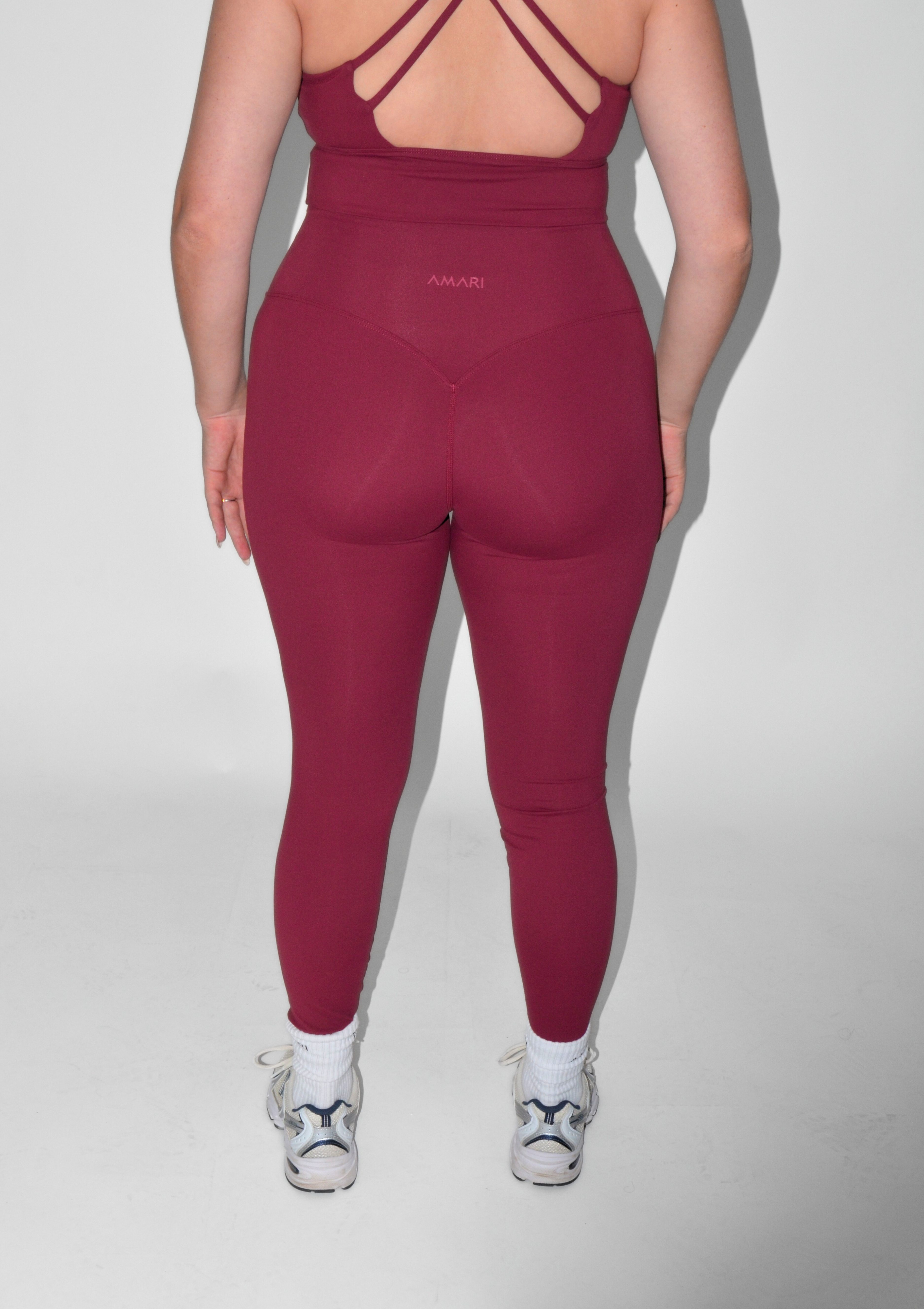 Essentials Leggings - Burgundy Red