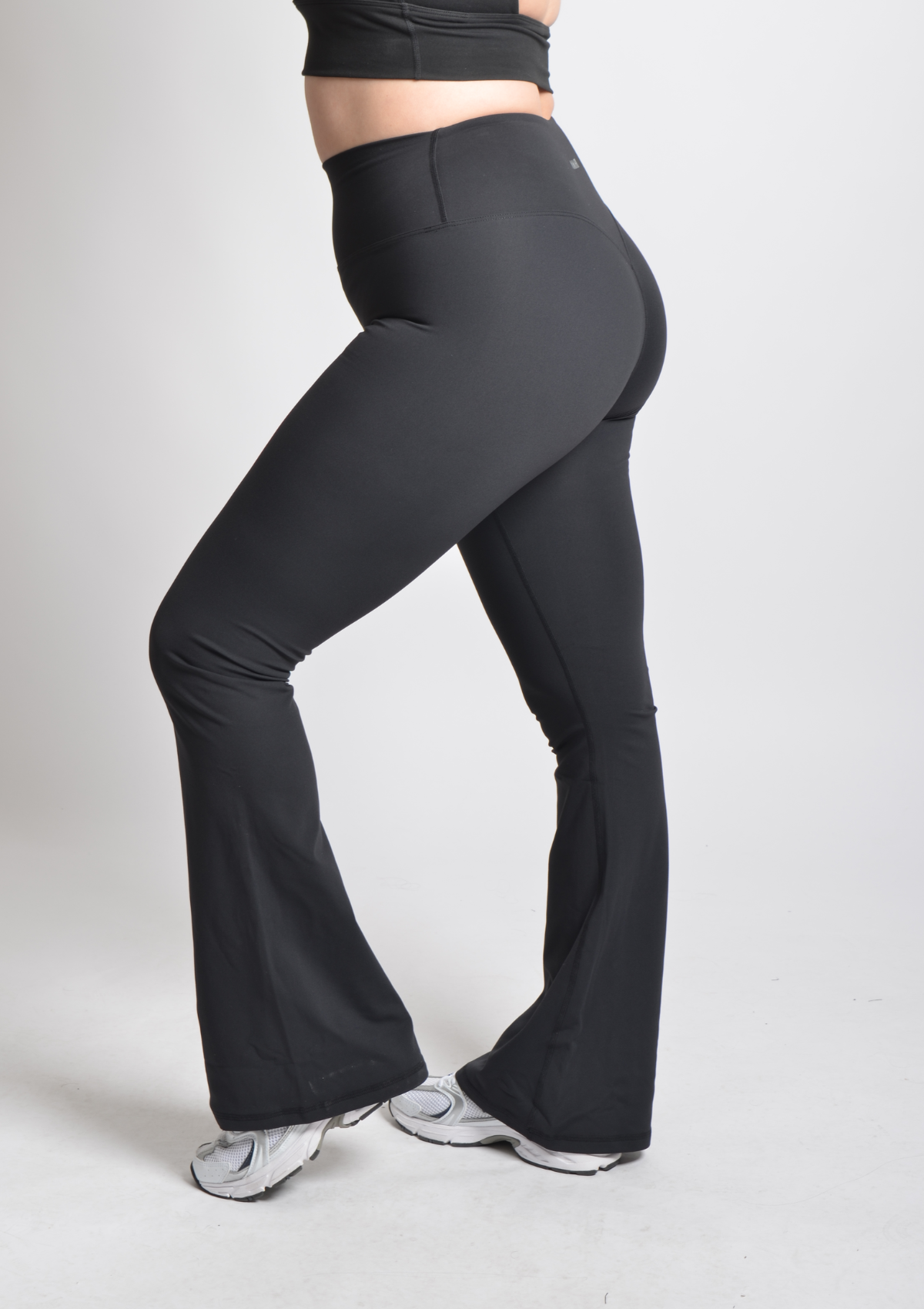 Cloud Love™ Flared Leggings - Black