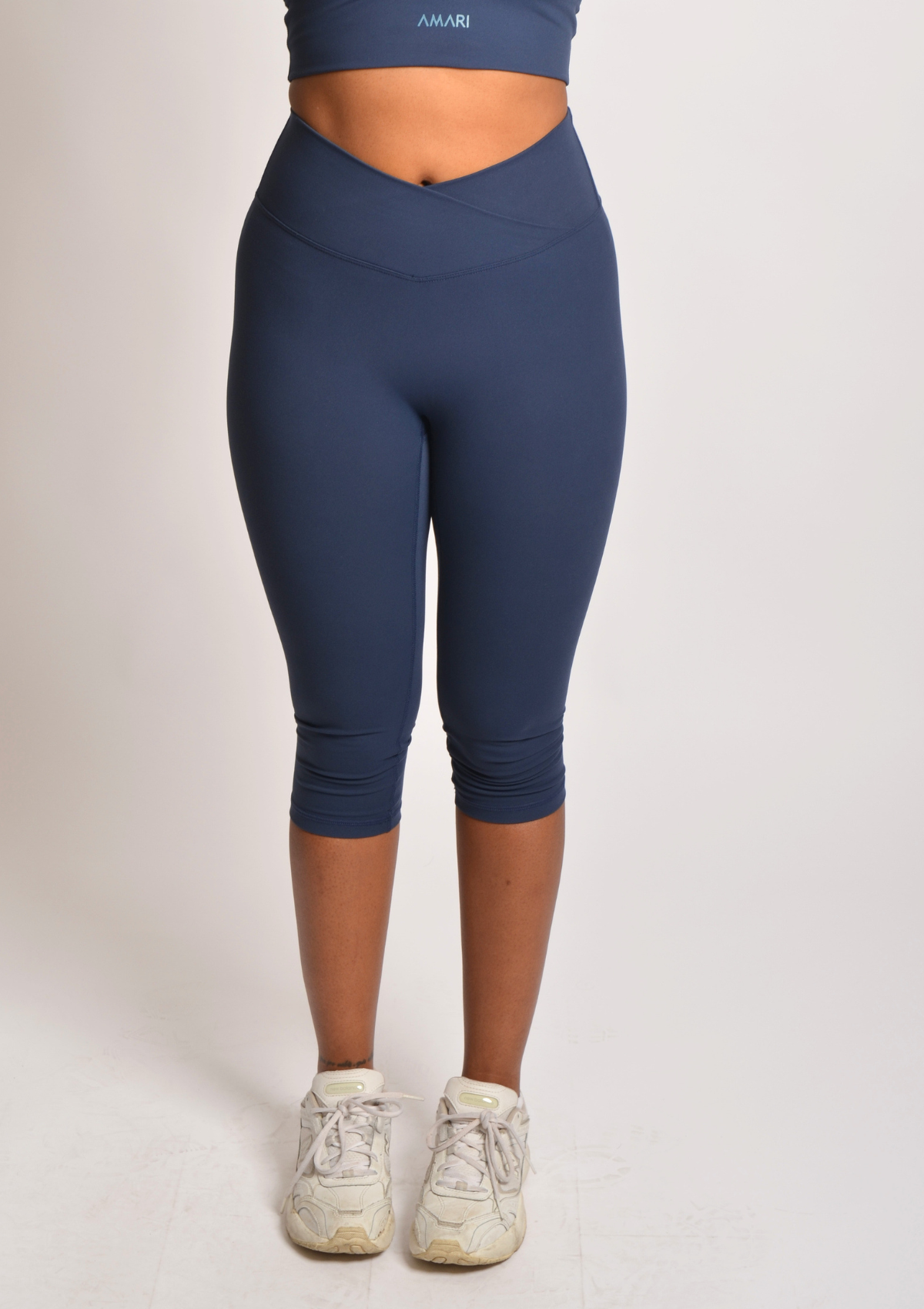 V-Waist Capri Leggings - Midnight Blue