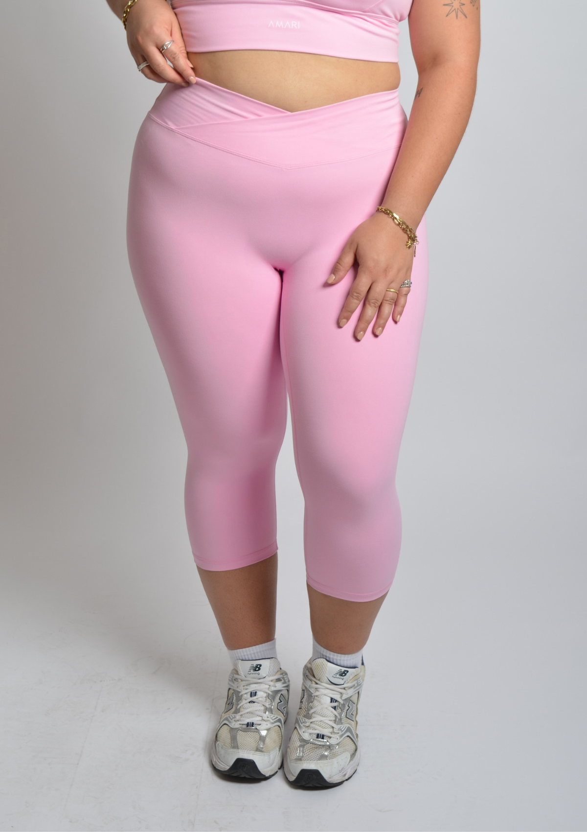 V-Waist Capri Leggings - Soft Pink
