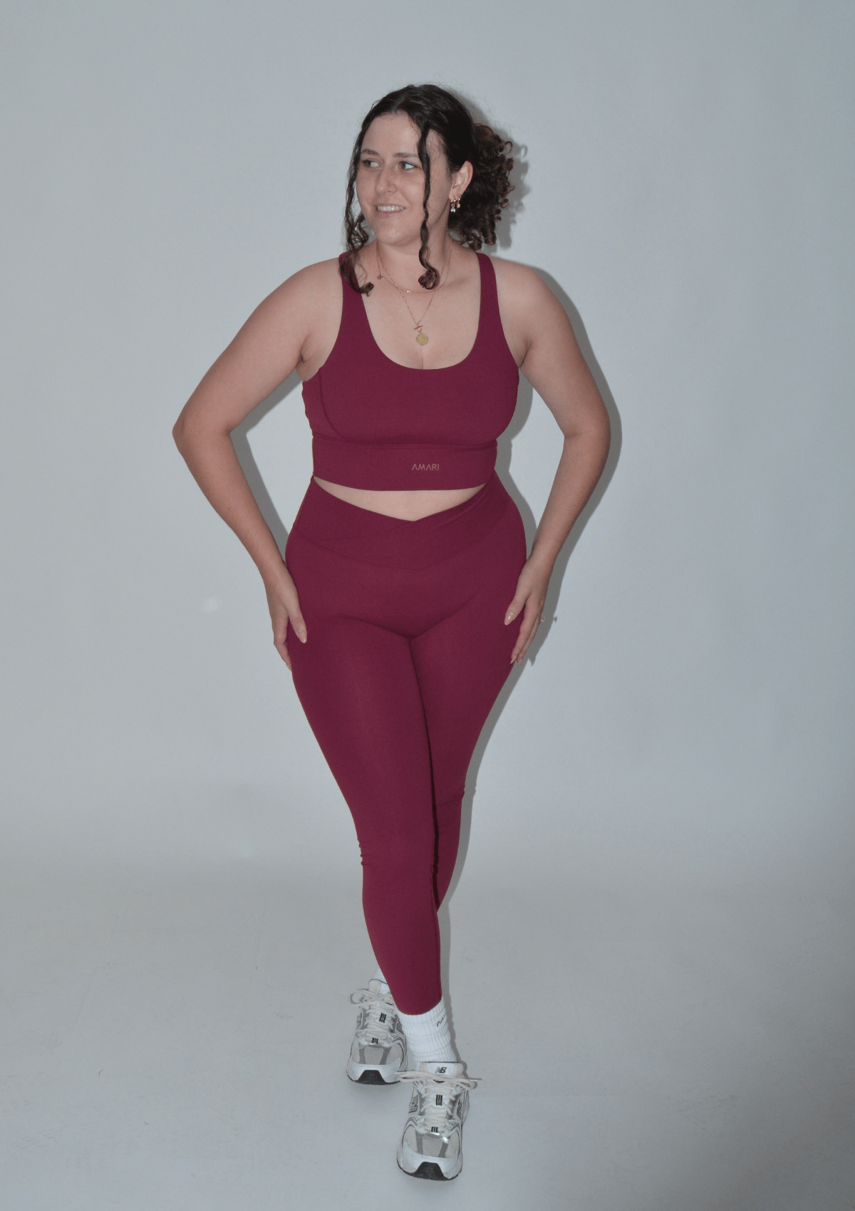 Burgundy Essentials v-leggings