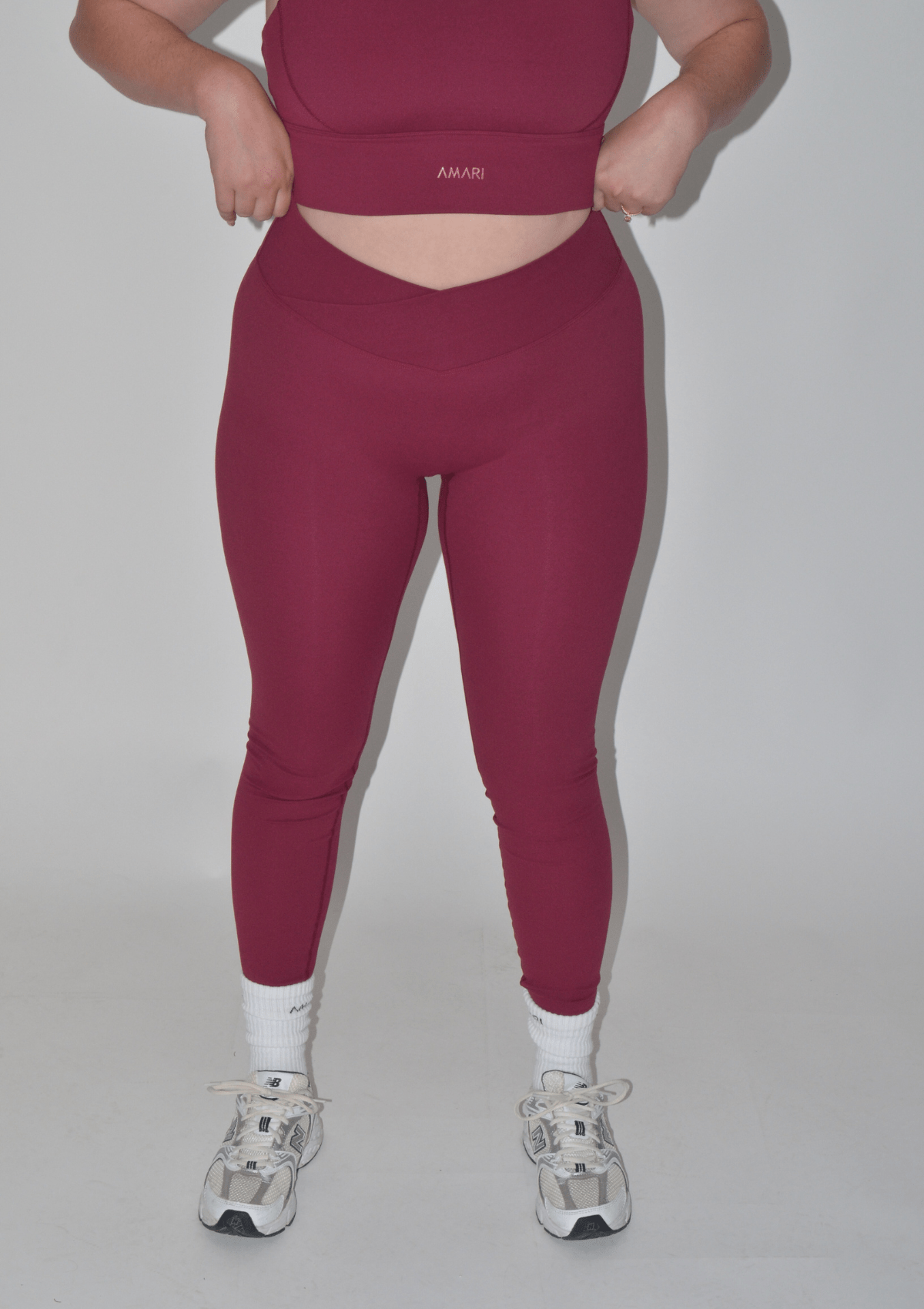 Burgundy Essentials v-leggings